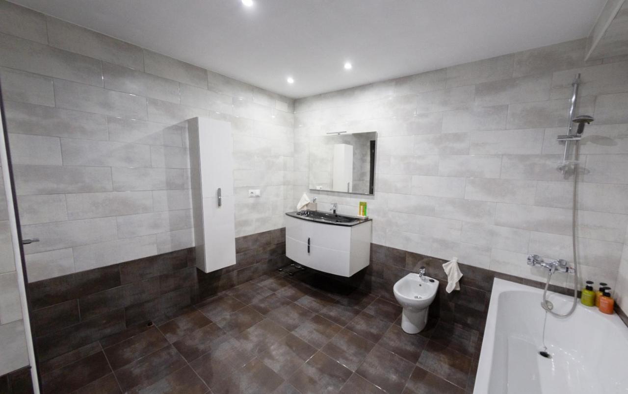 Luxury New Apartment City Centre & Beach, Alicante Dış mekan fotoğraf